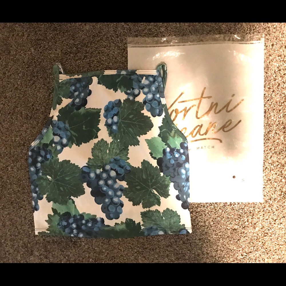 NWOT Grapevine Squared Up Kortni Jeane Swim Top